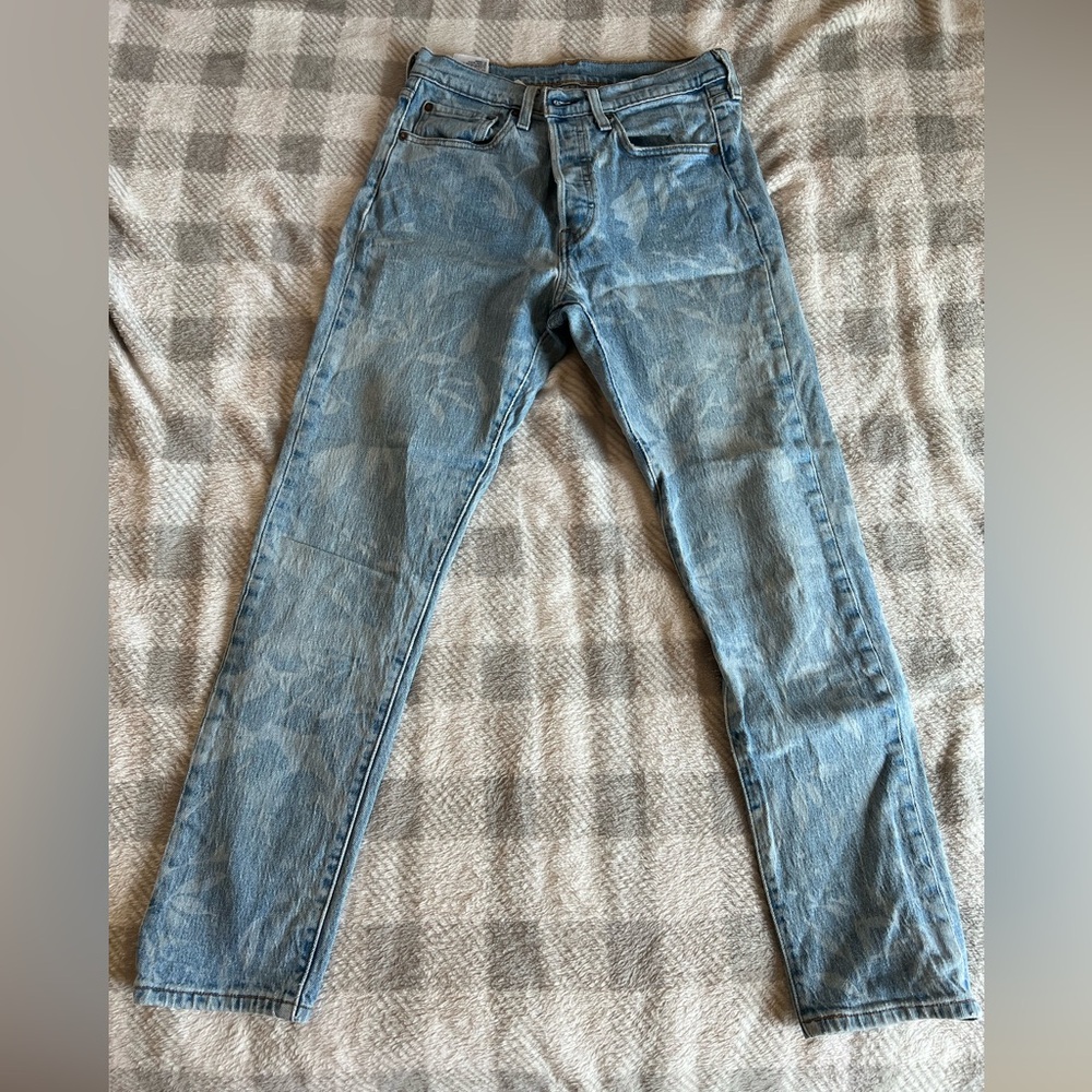 Levi floral patterned jeans